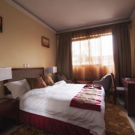 The Mosaic Hotel Addis Ababa Exteriör bild