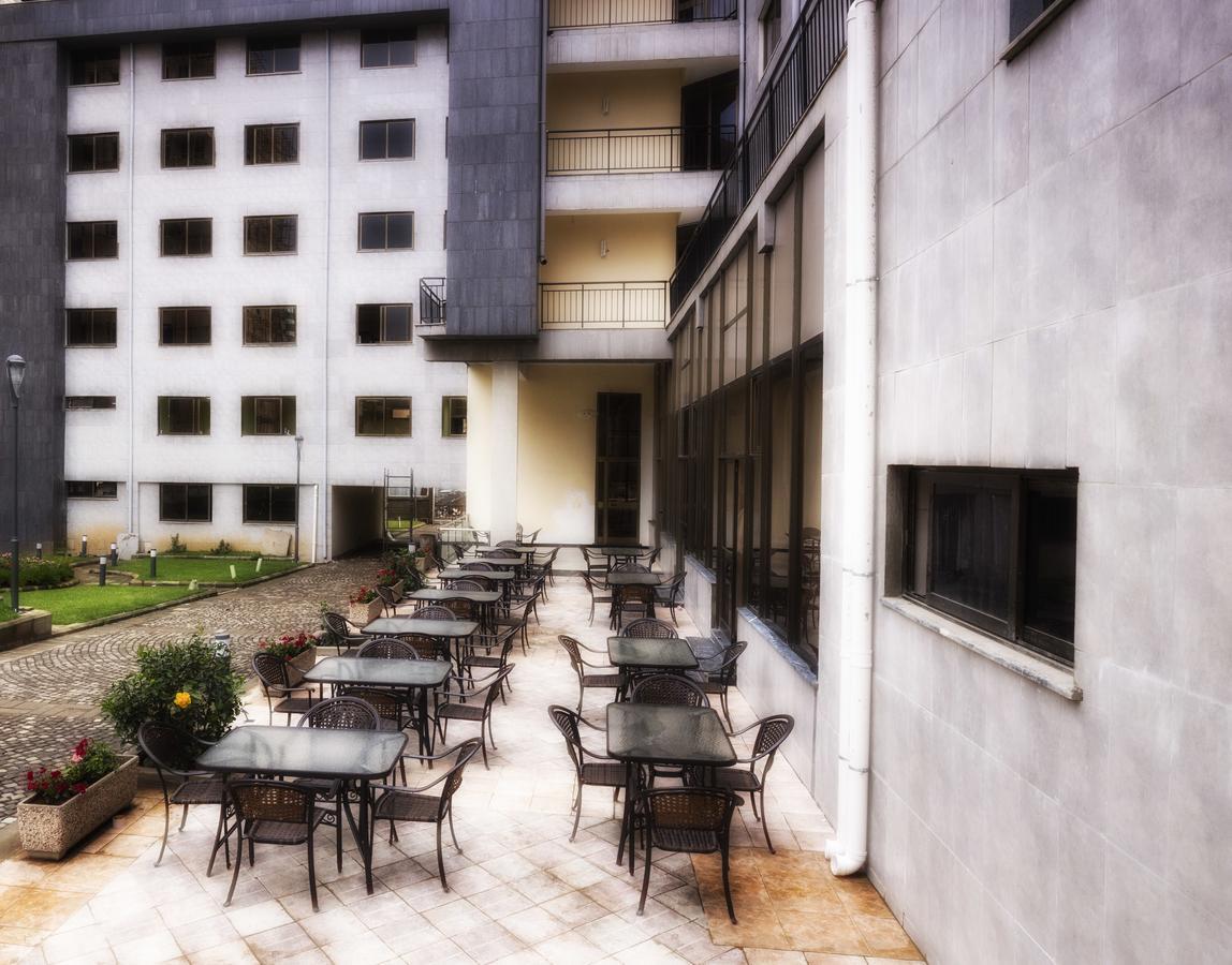 The Mosaic Hotel Addis Ababa Exteriör bild
