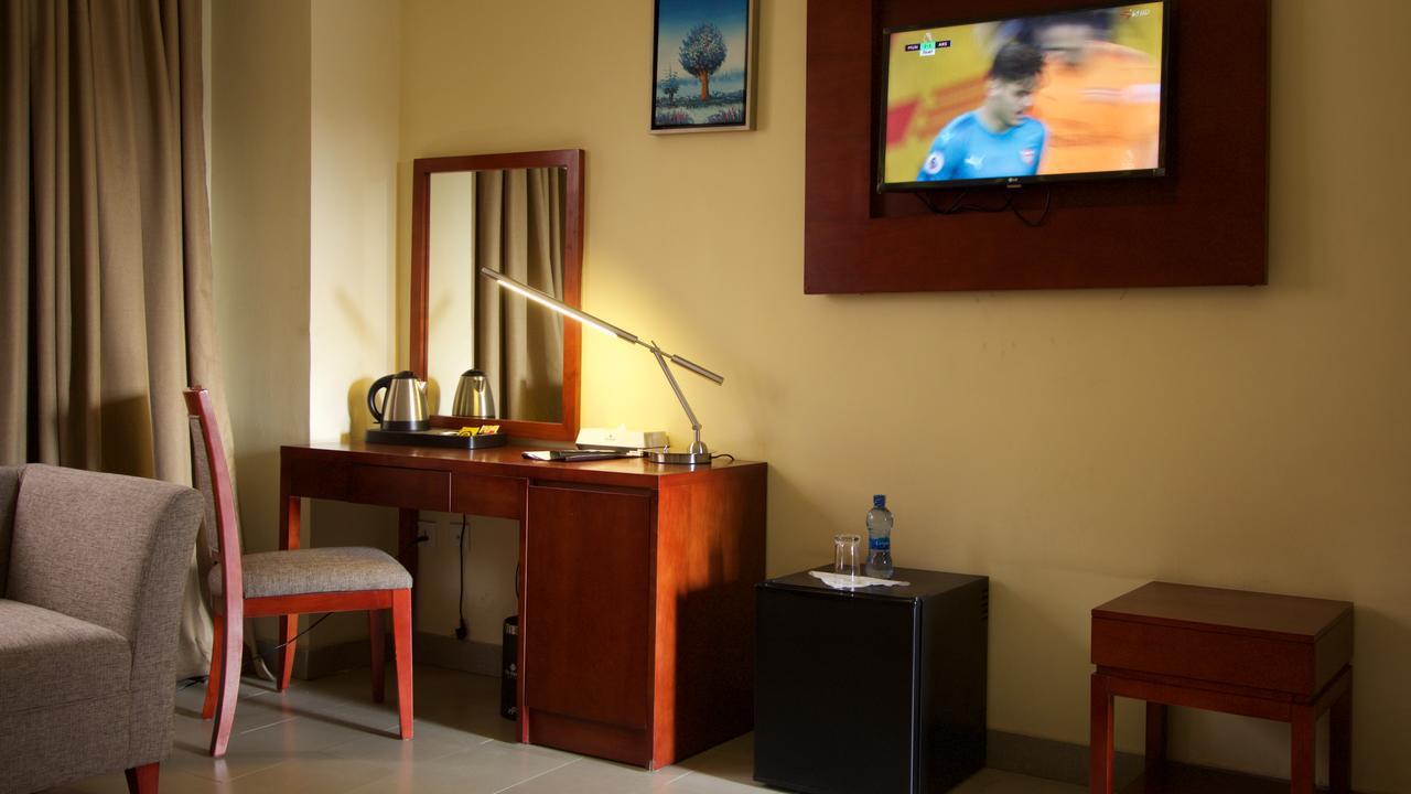 The Mosaic Hotel Addis Ababa Exteriör bild