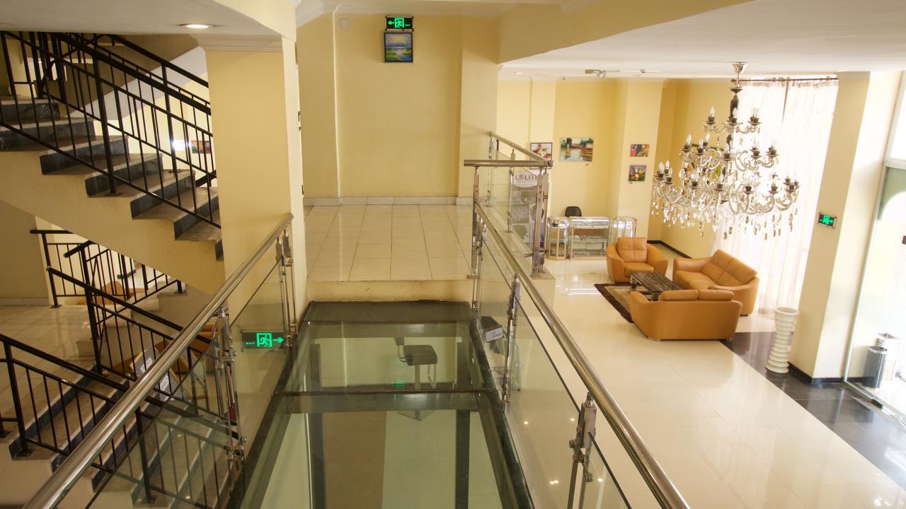 The Mosaic Hotel Addis Ababa Exteriör bild